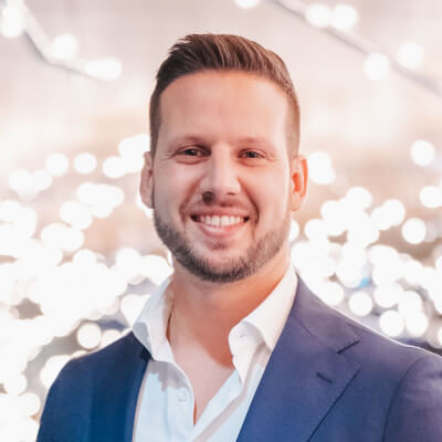 Über Alexander Lang