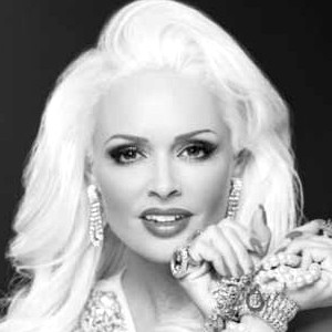 Über: Daniela Katzenberger