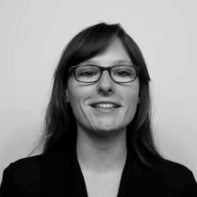 Über Tanja Schmelz Über Tanja Schmelz